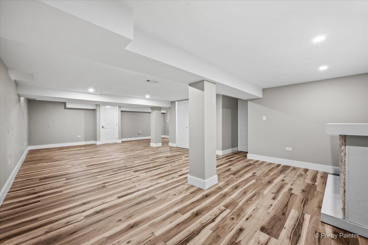 246 Harvard Lane, Bloomingdale, IL 60108