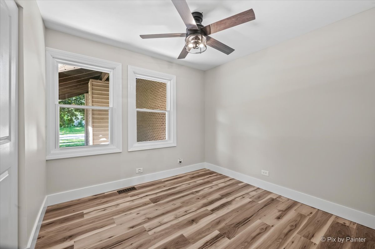 246 Harvard Lane, Bloomingdale, IL 60108