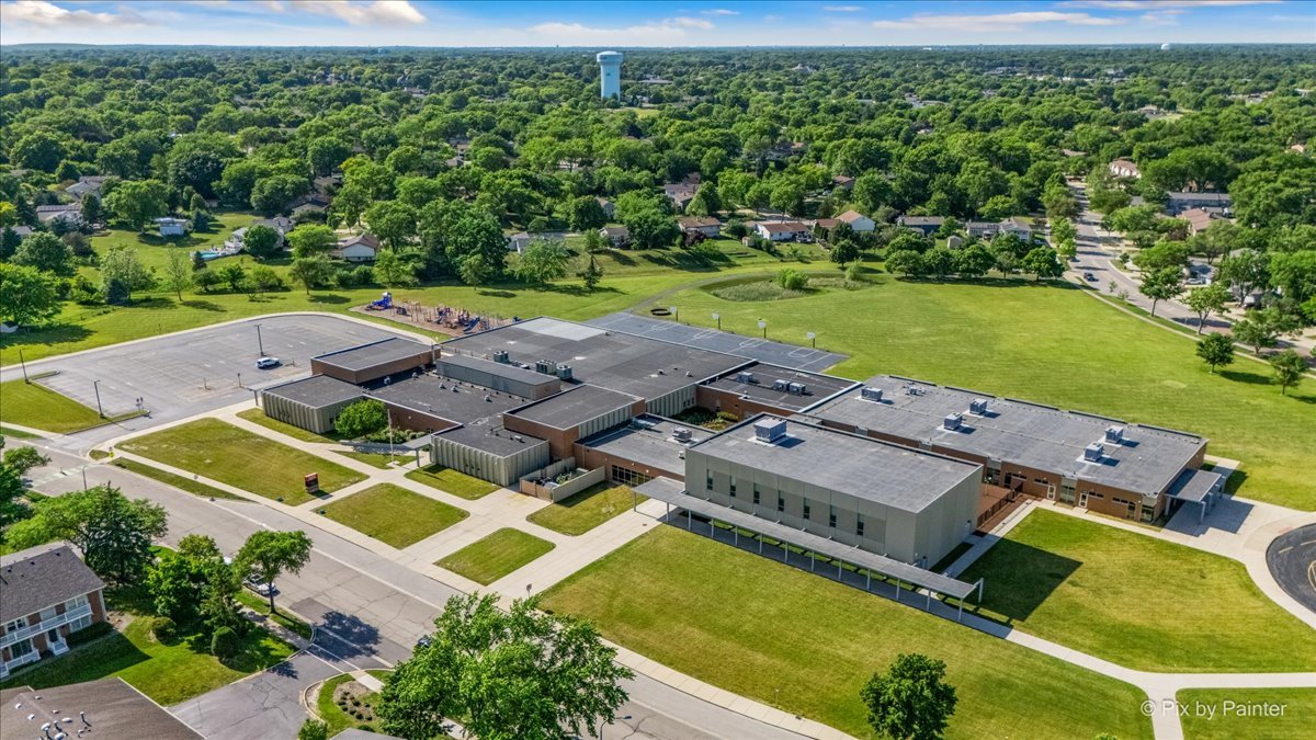 246 Harvard Lane, Bloomingdale, IL 60108
