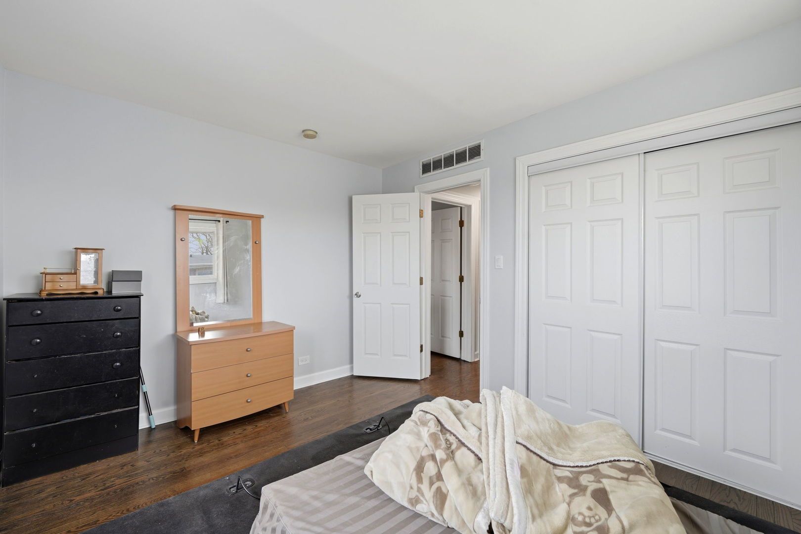 10111 Old Orchard Court #304, Skokie, IL 60076