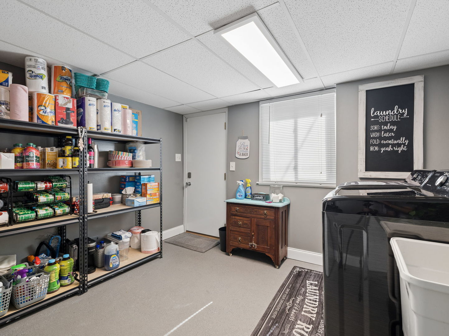 10225 S 86th Court, Palos Hills, IL 60465