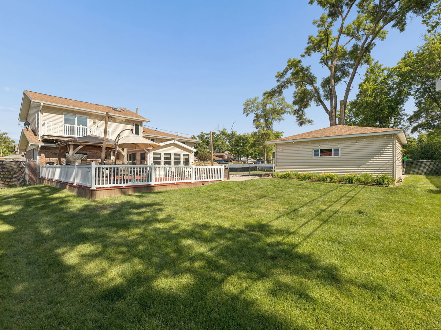 10225 S 86th Court, Palos Hills, IL 60465