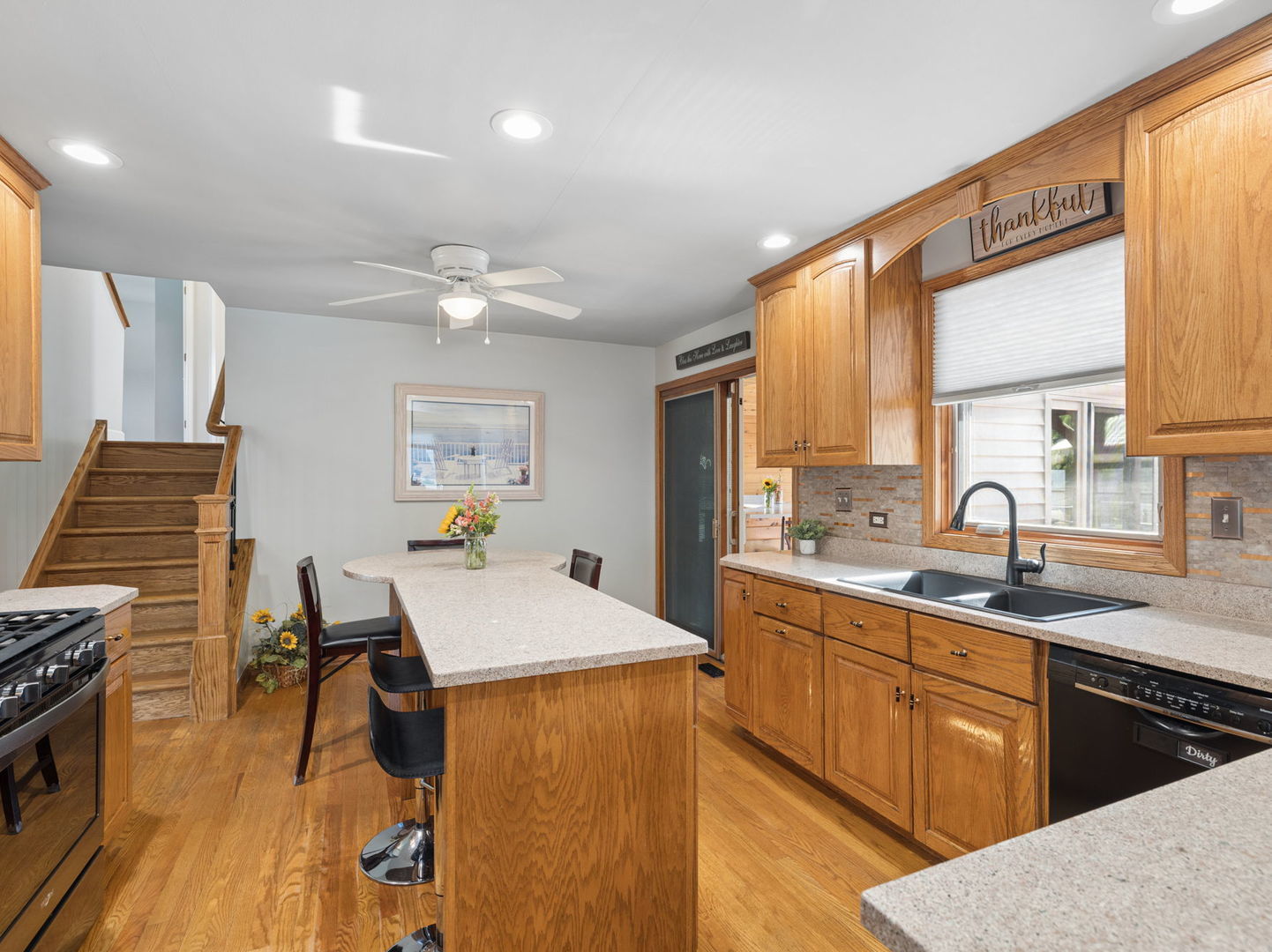 10225 S 86th Court, Palos Hills, IL 60465