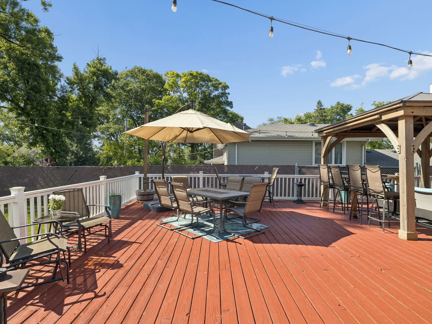10225 S 86th Court, Palos Hills, IL 60465