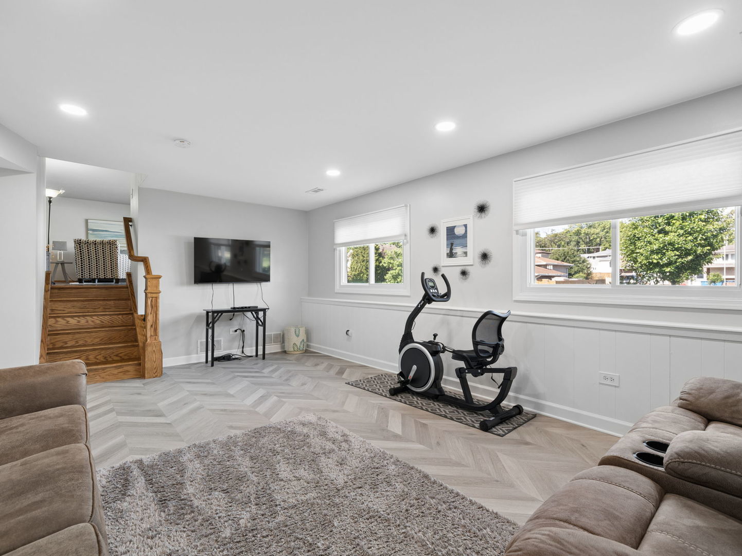 10225 S 86th Court, Palos Hills, IL 60465