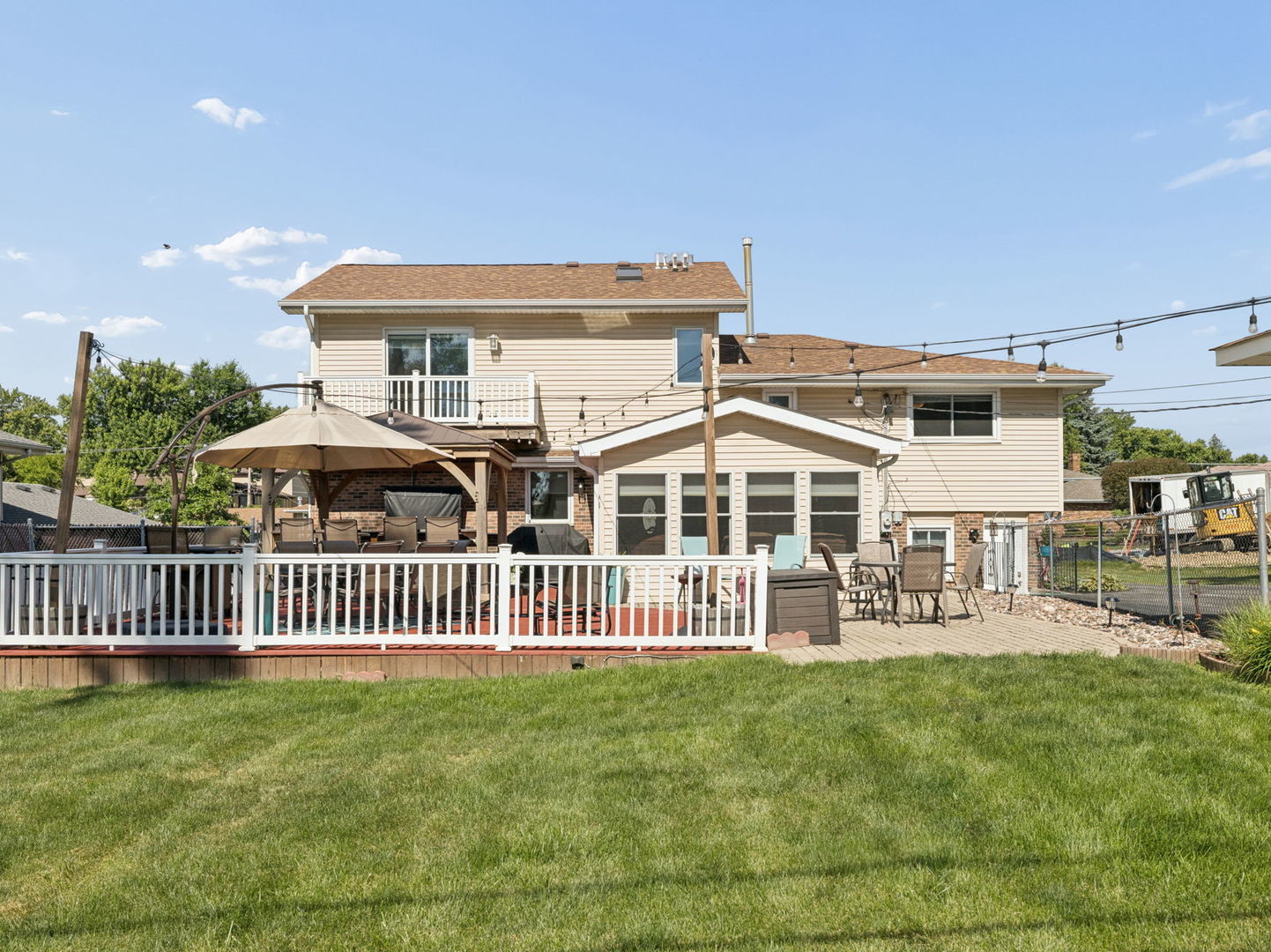 10225 S 86th Court, Palos Hills, IL 60465