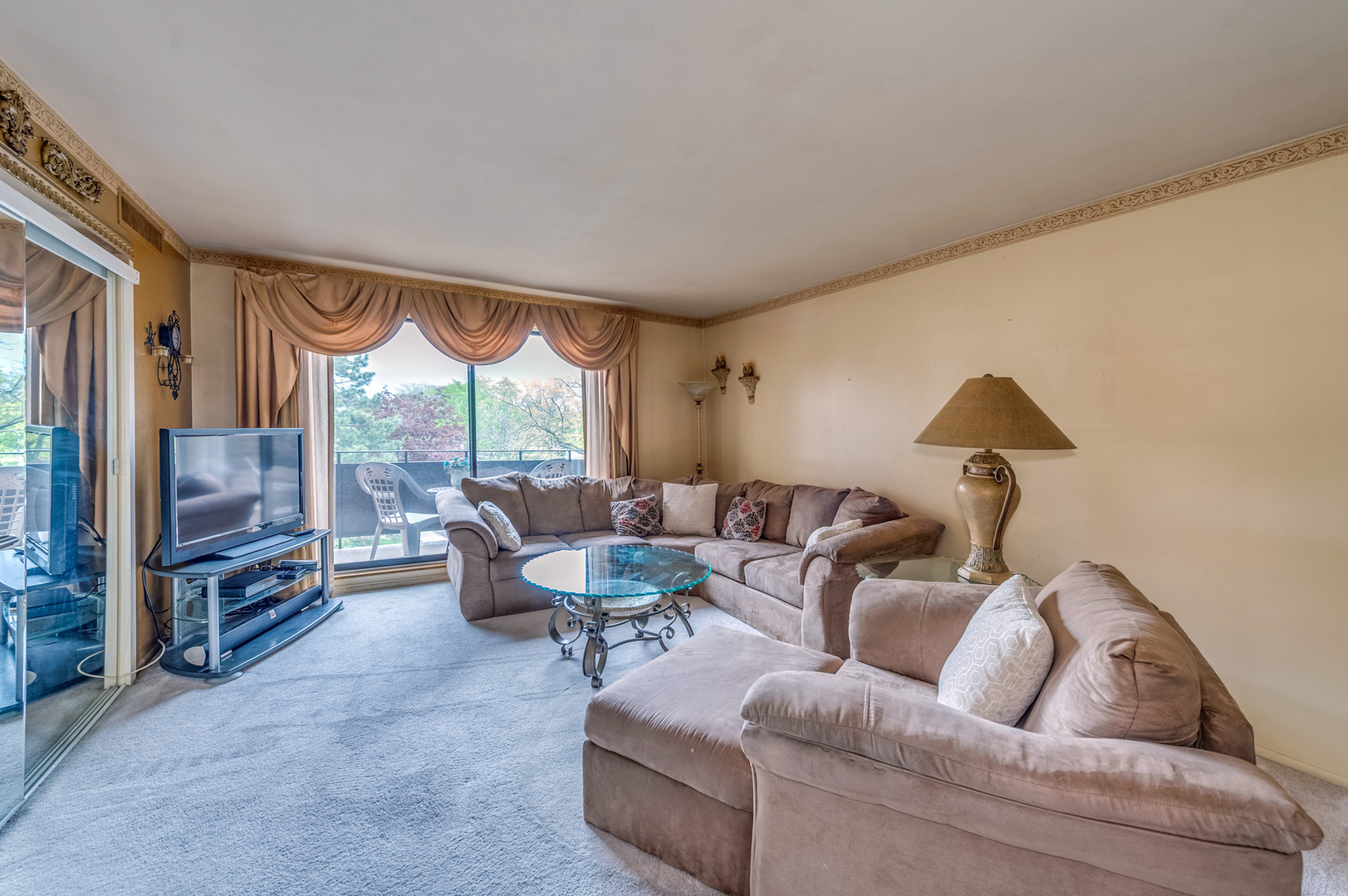 720 Wellington Avenue #307, Elk Grove Village, IL 60007