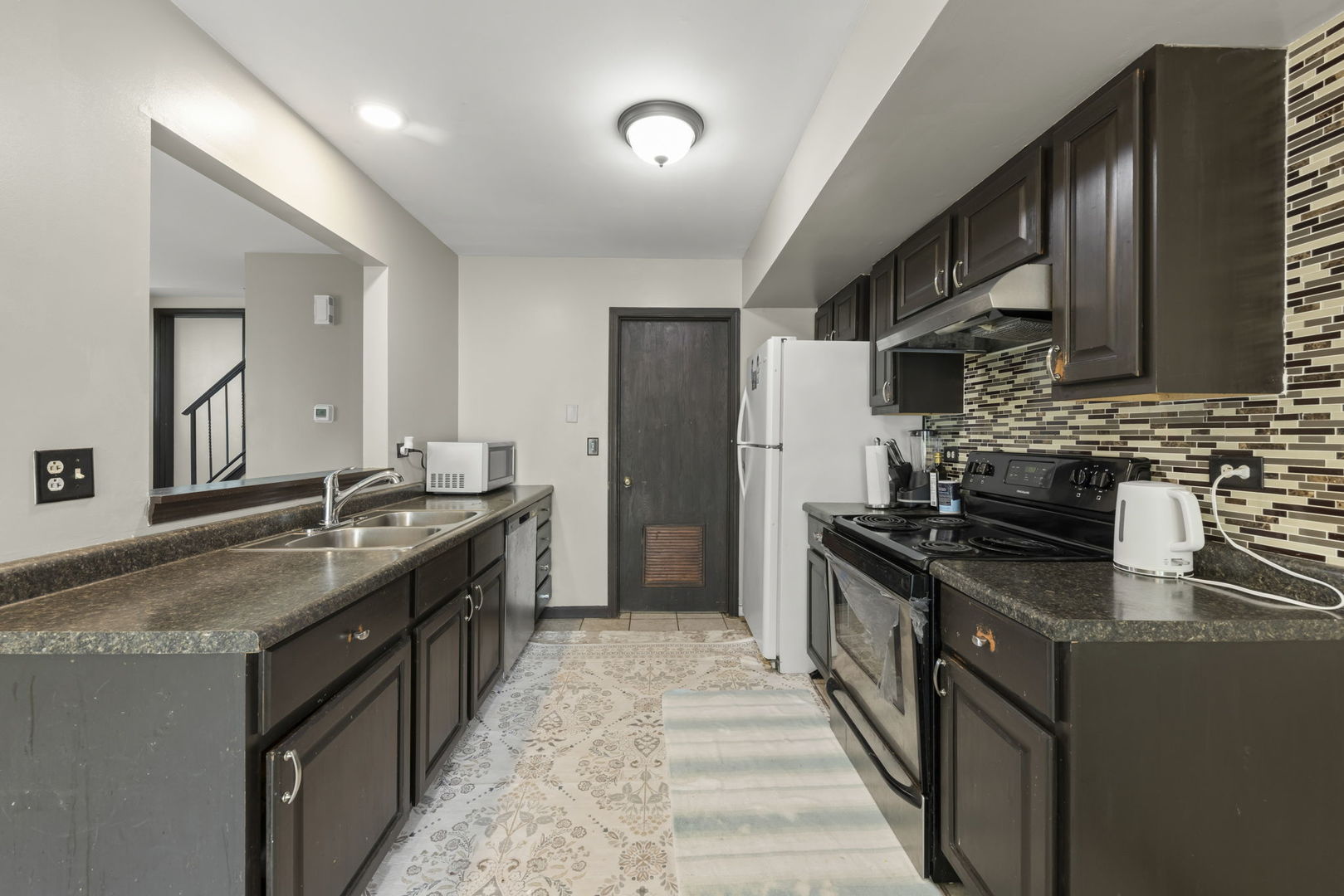 2736 Prairieview Lane #1, Aurora, IL 60502