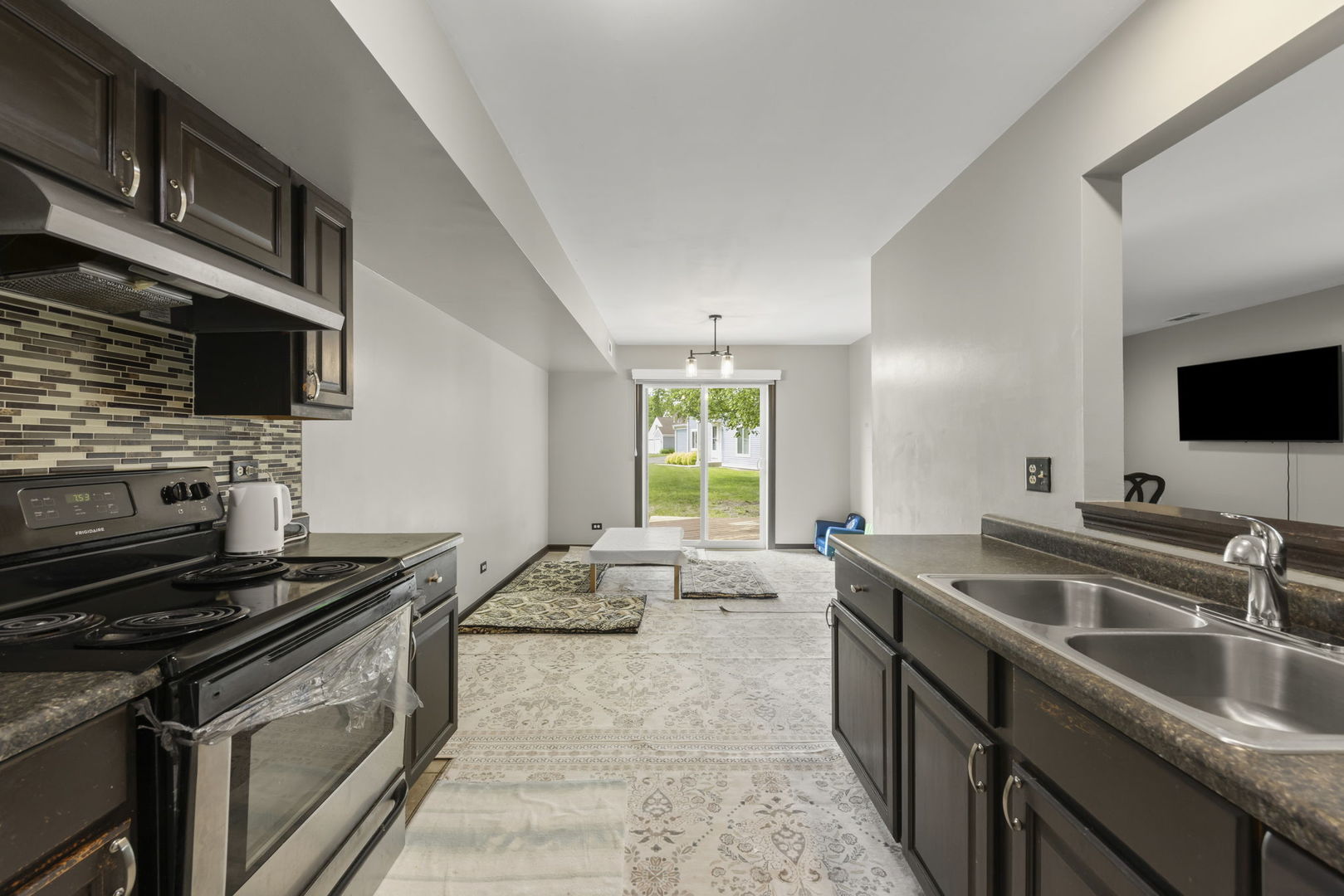 2736 Prairieview Lane #1, Aurora, IL 60502