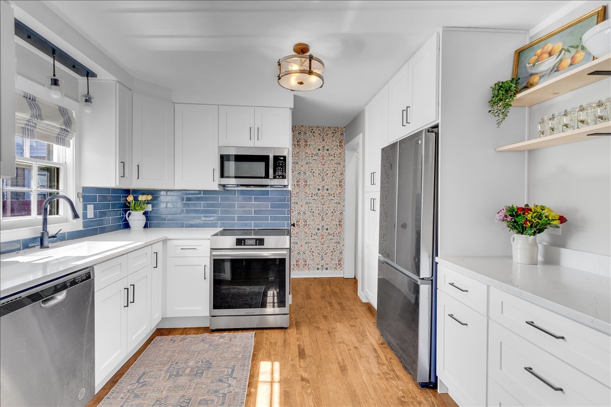 8655 Fernald Avenue, Morton Grove, IL 60053