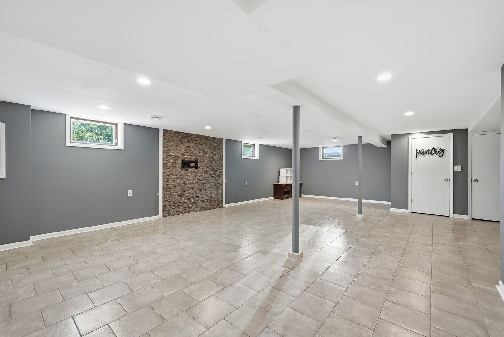 8800 W 104th Street, Palos Hills, IL 60465