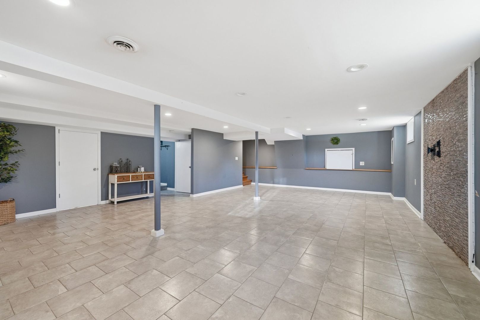 8800 W 104th Street, Palos Hills, IL 60465
