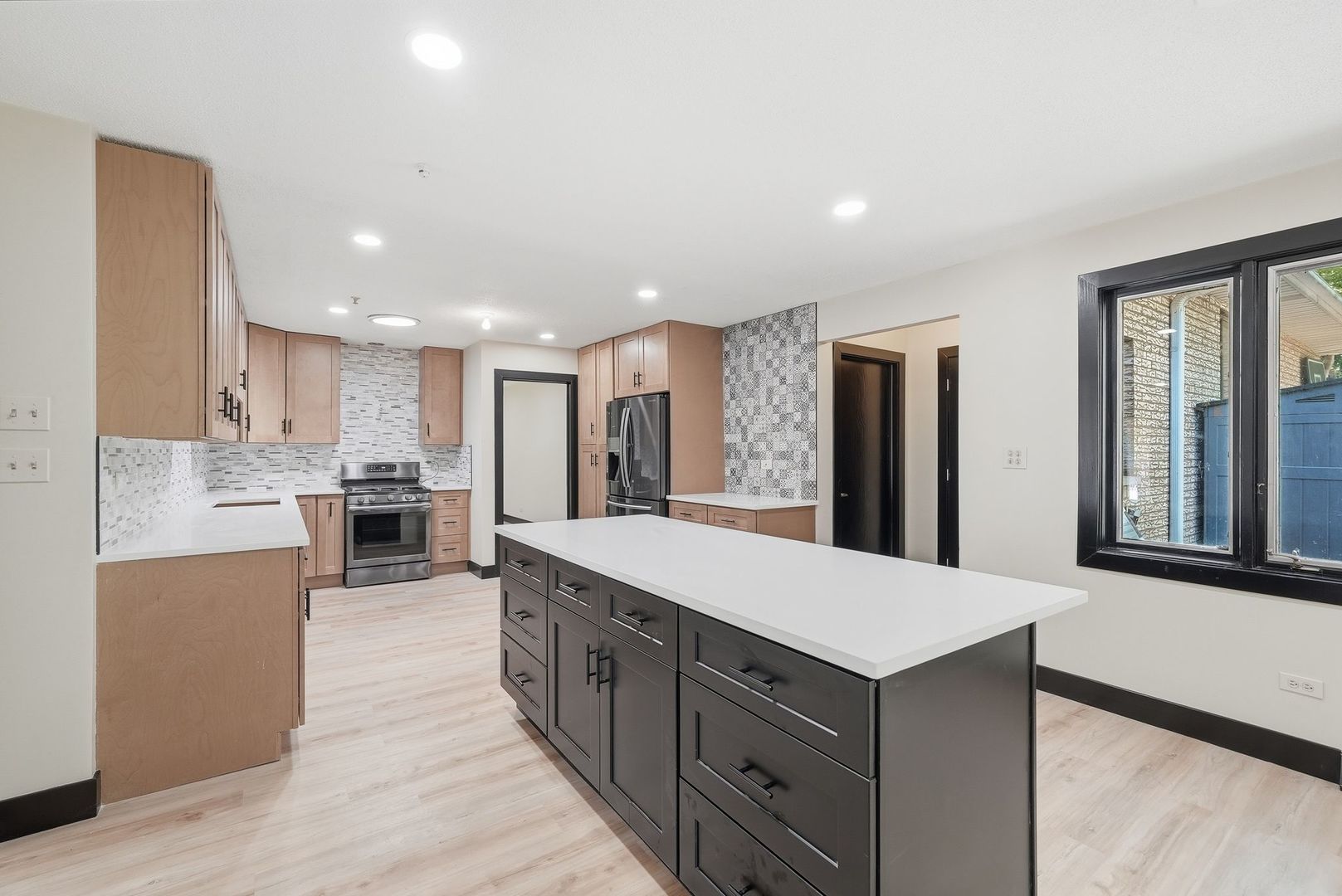 8800 W 104th Street, Palos Hills, IL 60465