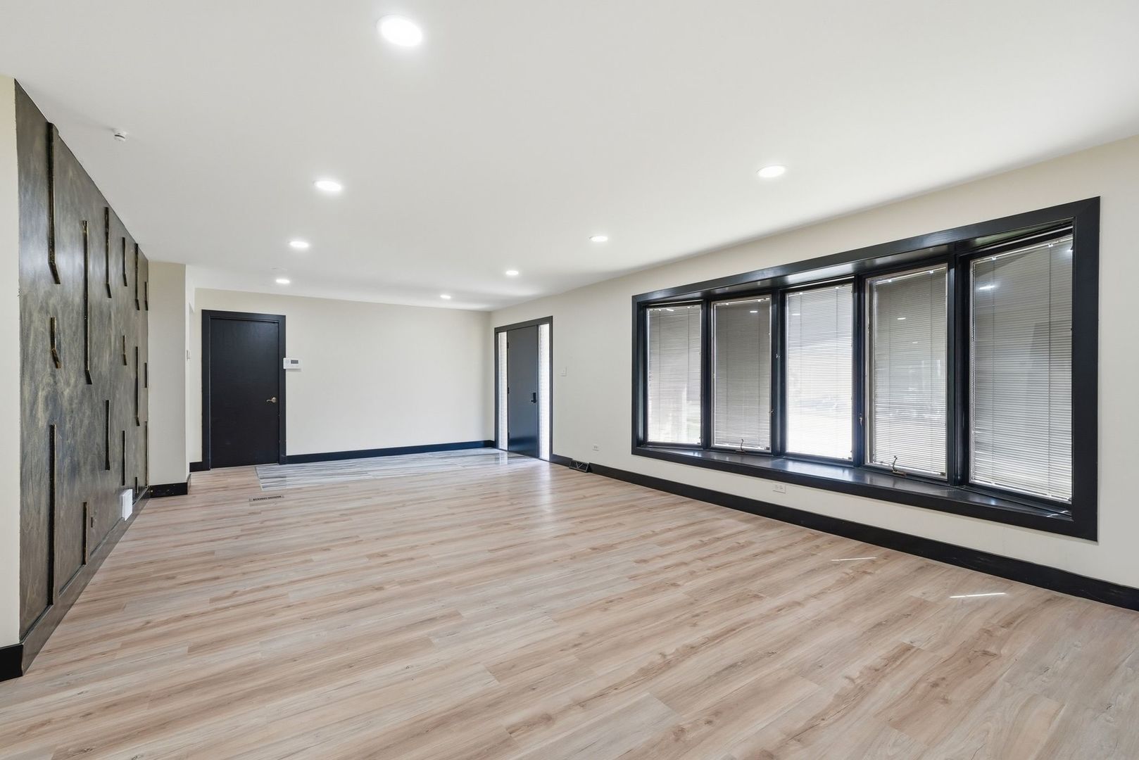 8800 W 104th Street, Palos Hills, IL 60465