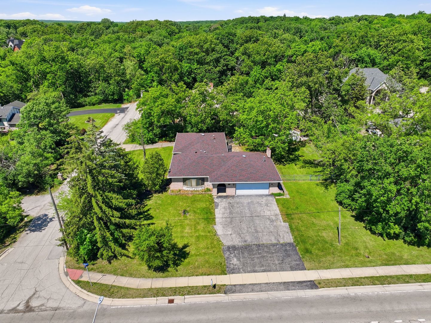 8800 W 104th Street, Palos Hills, IL 60465