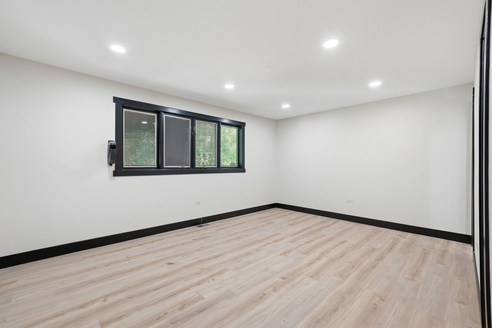 8800 W 104th Street, Palos Hills, IL 60465