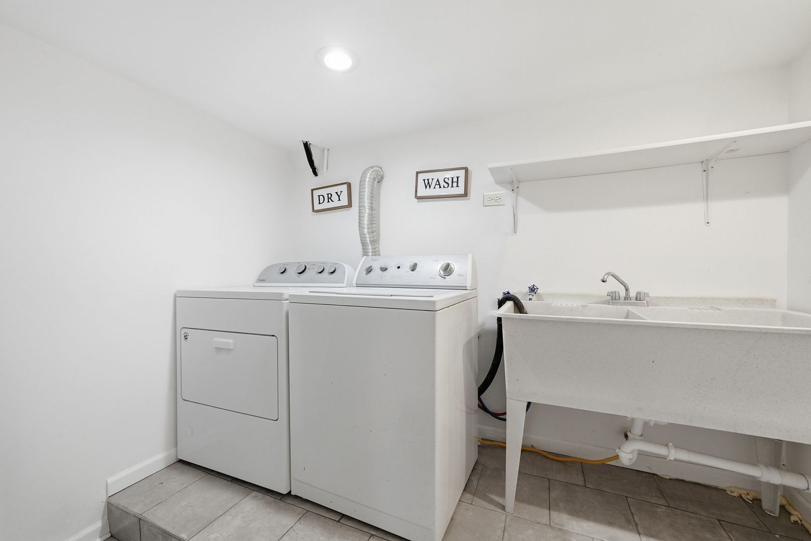 8800 W 104th Street, Palos Hills, IL 60465
