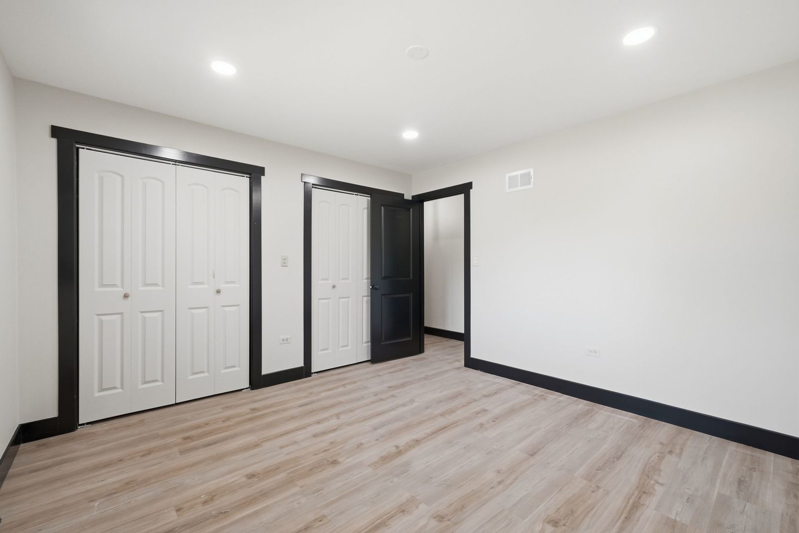8800 W 104th Street, Palos Hills, IL 60465