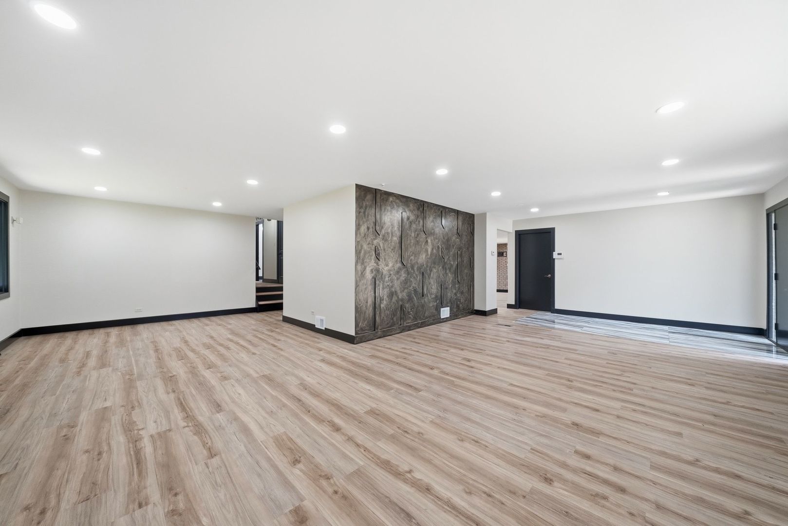 8800 W 104th Street, Palos Hills, IL 60465