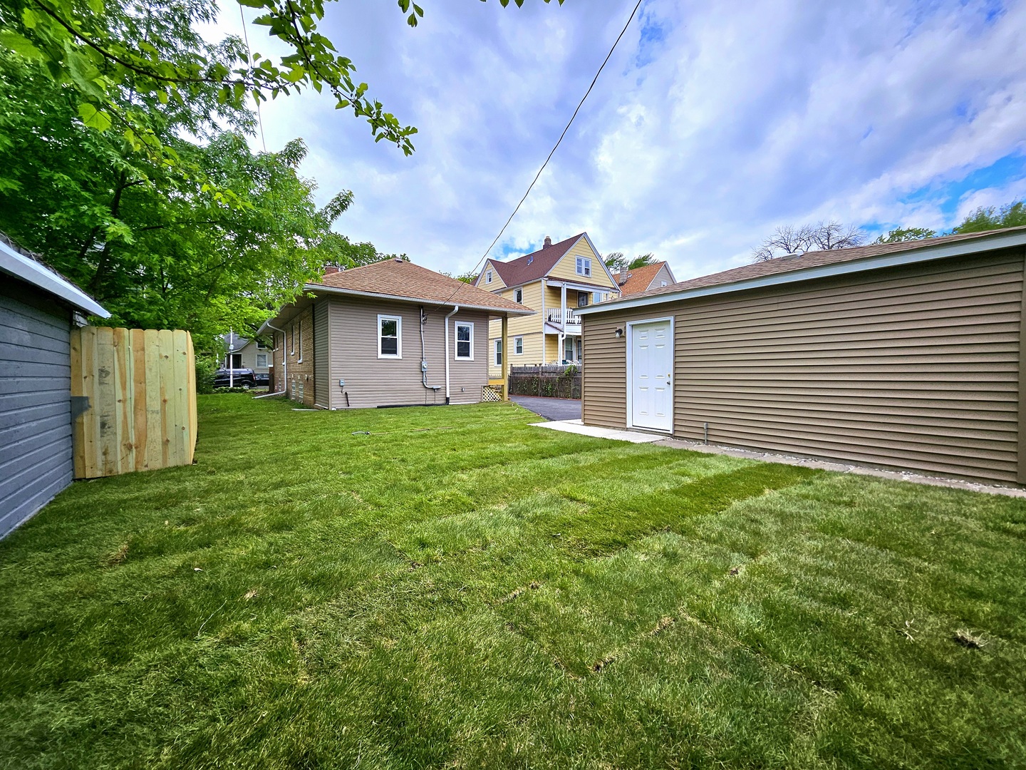 8819 S Carpenter Street, Chicago, IL 60620
