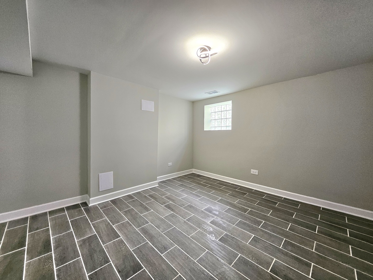 8819 S Carpenter Street, Chicago, IL 60620