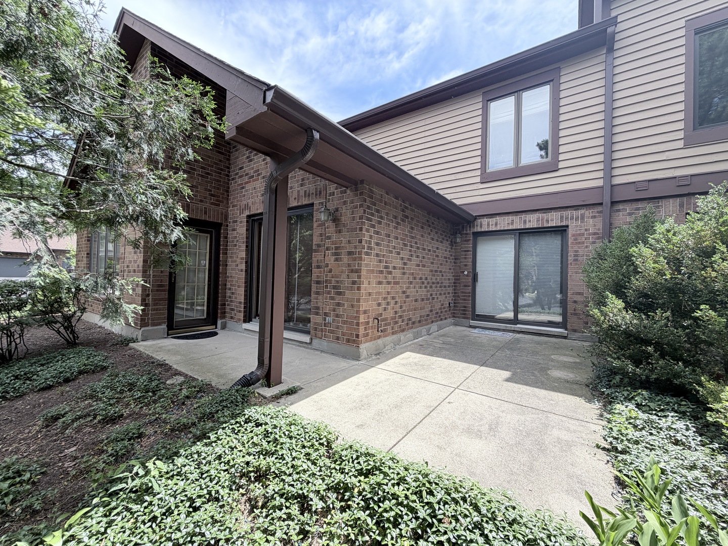 1159 Mistwood Lane #D, Downers Grove, IL 60515