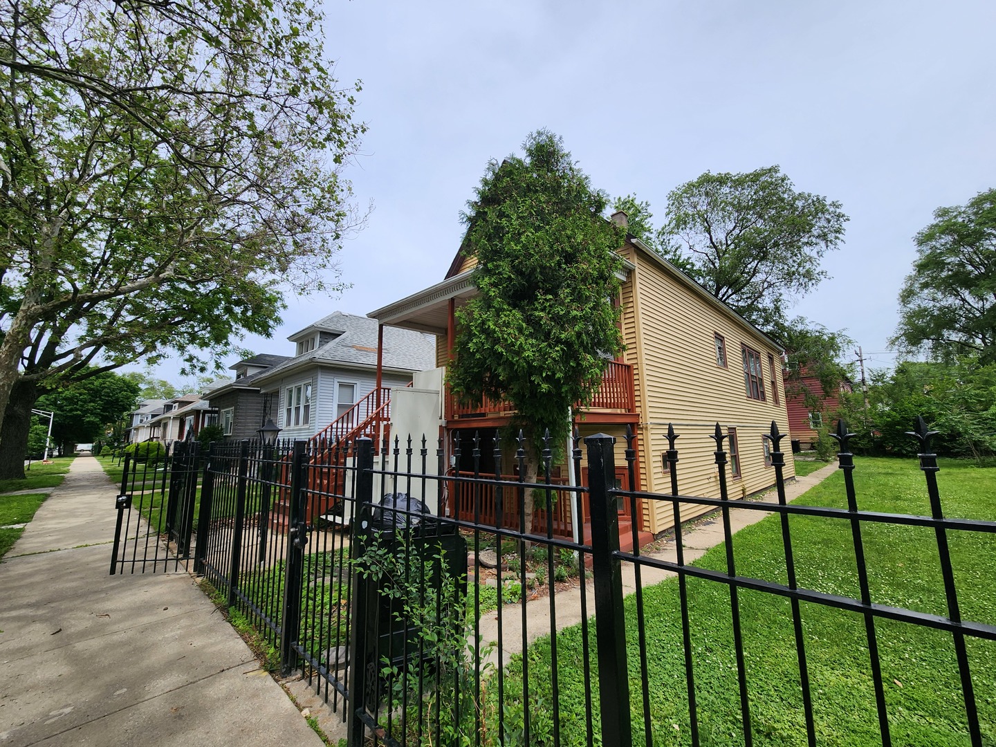 8349 S Essex Avenue, Chicago, IL 60617