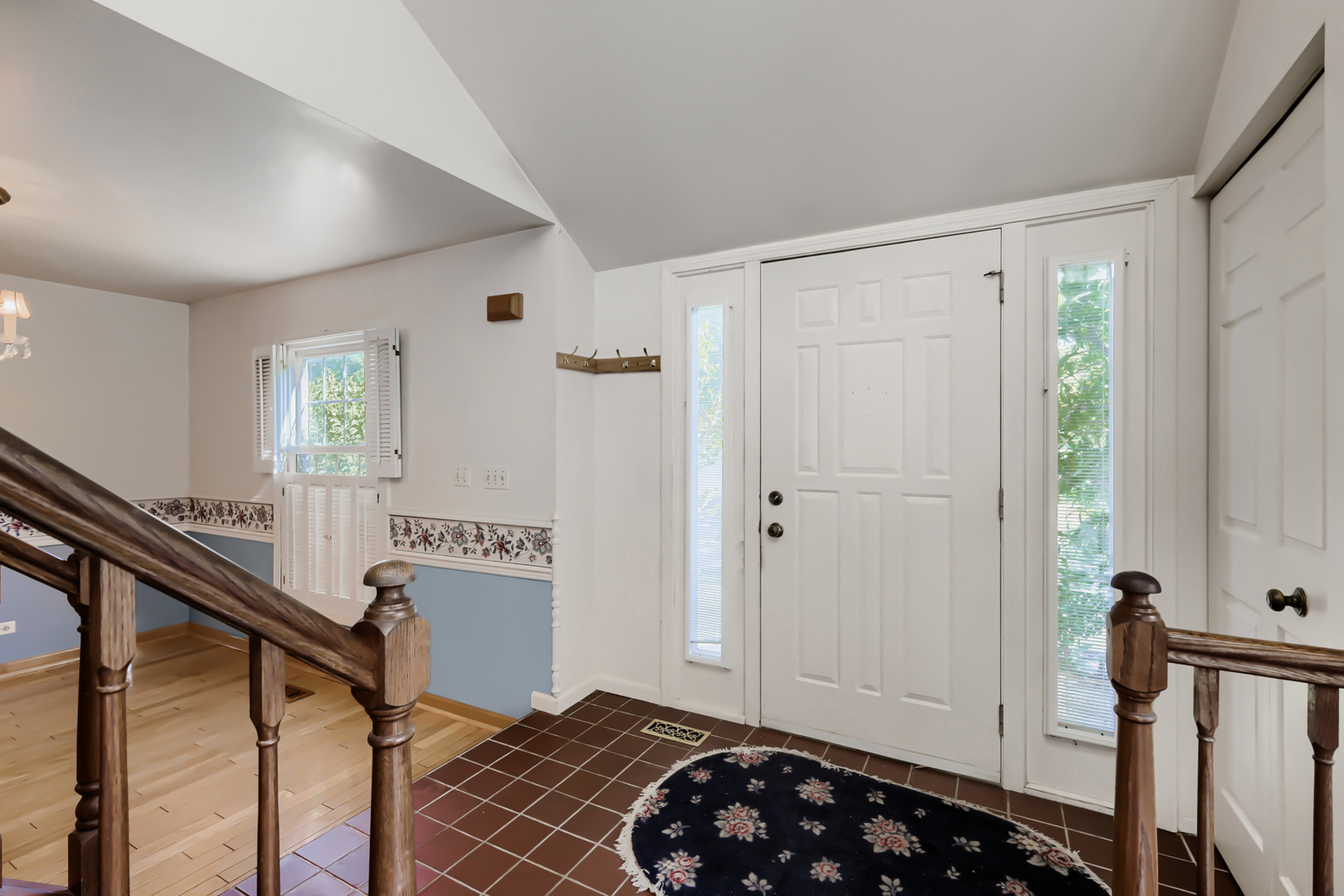 159 Bright Ridge Drive, Schaumburg, IL 60194
