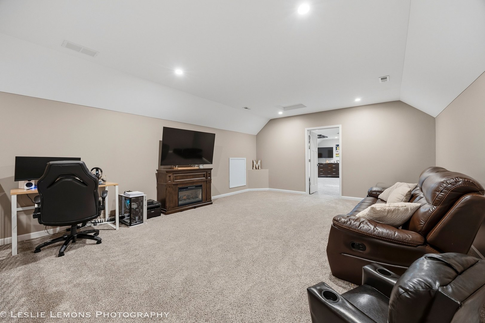 8705 E Pine Bluff Road, Coal City, IL 60416