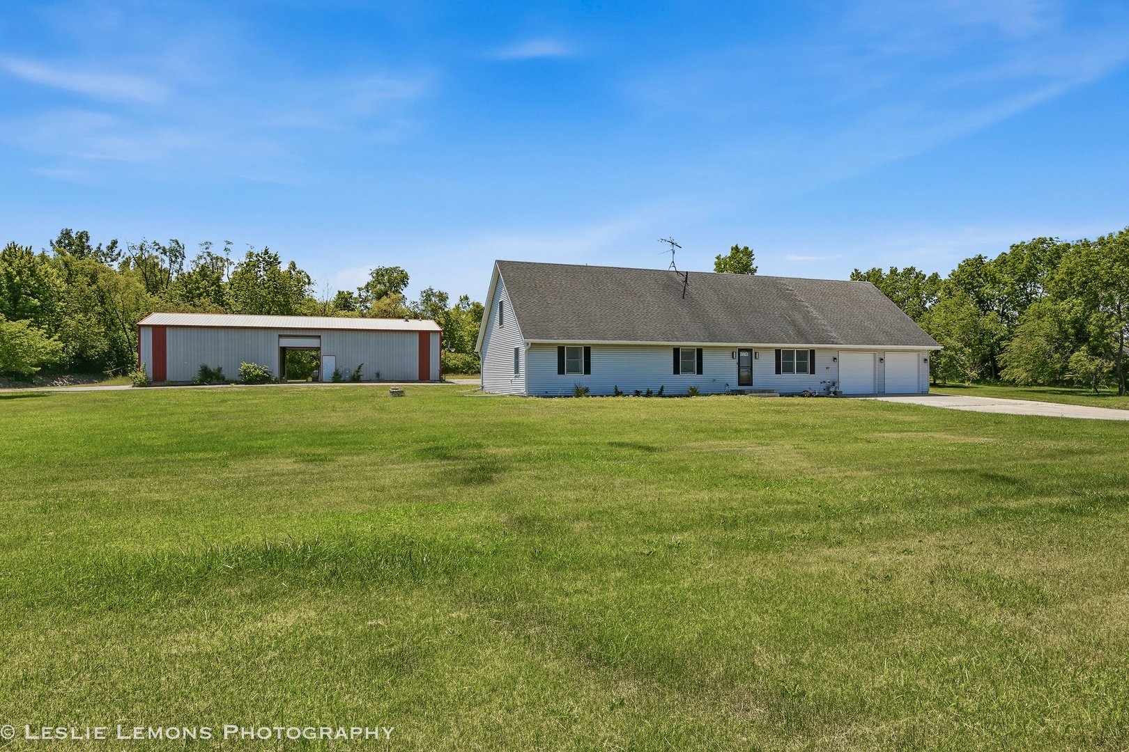 8705 E Pine Bluff Road, Coal City, IL 60416