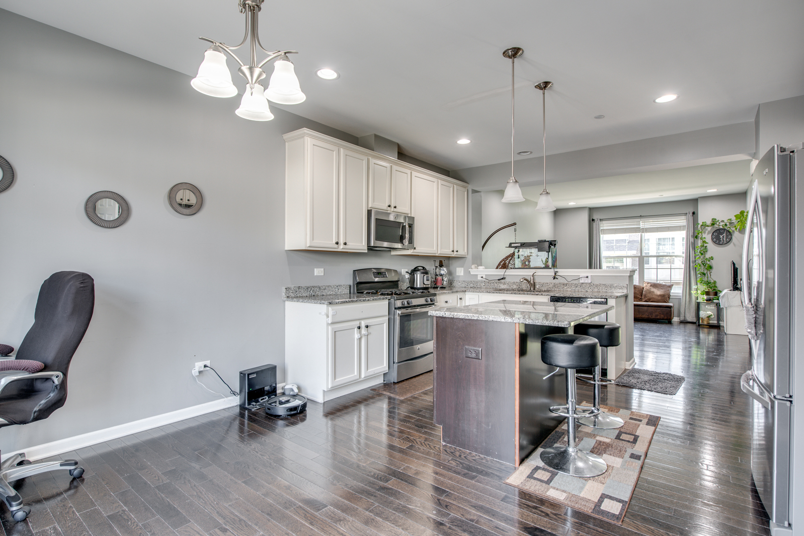 2875 Henley Lane, Naperville, IL 60540