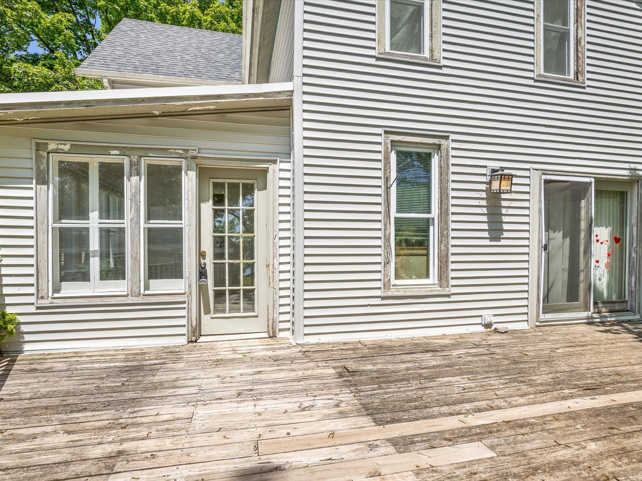927 E Lincoln Avenue, Belvidere, IL 61008