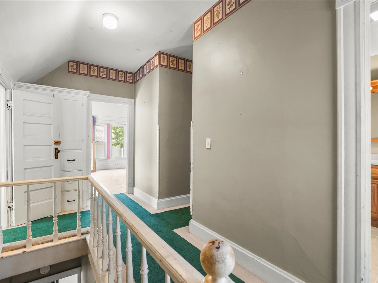927 E Lincoln Avenue, Belvidere, IL 61008