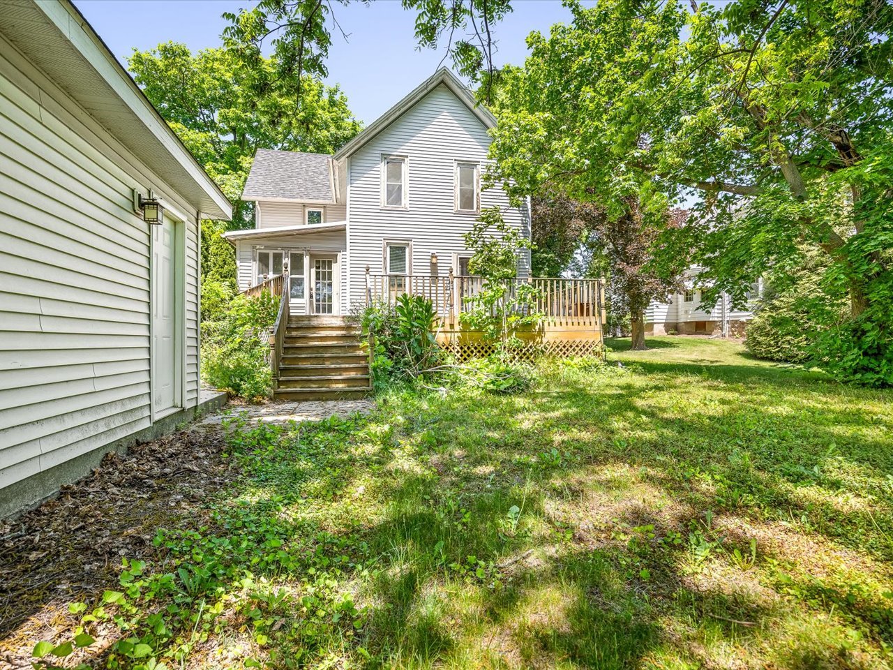 927 E Lincoln Avenue, Belvidere, IL 61008