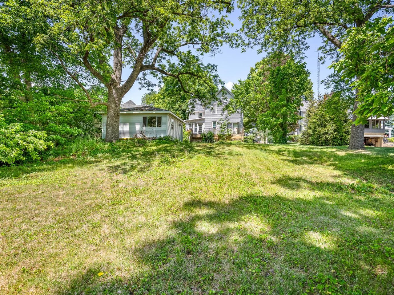 927 E Lincoln Avenue, Belvidere, IL 61008