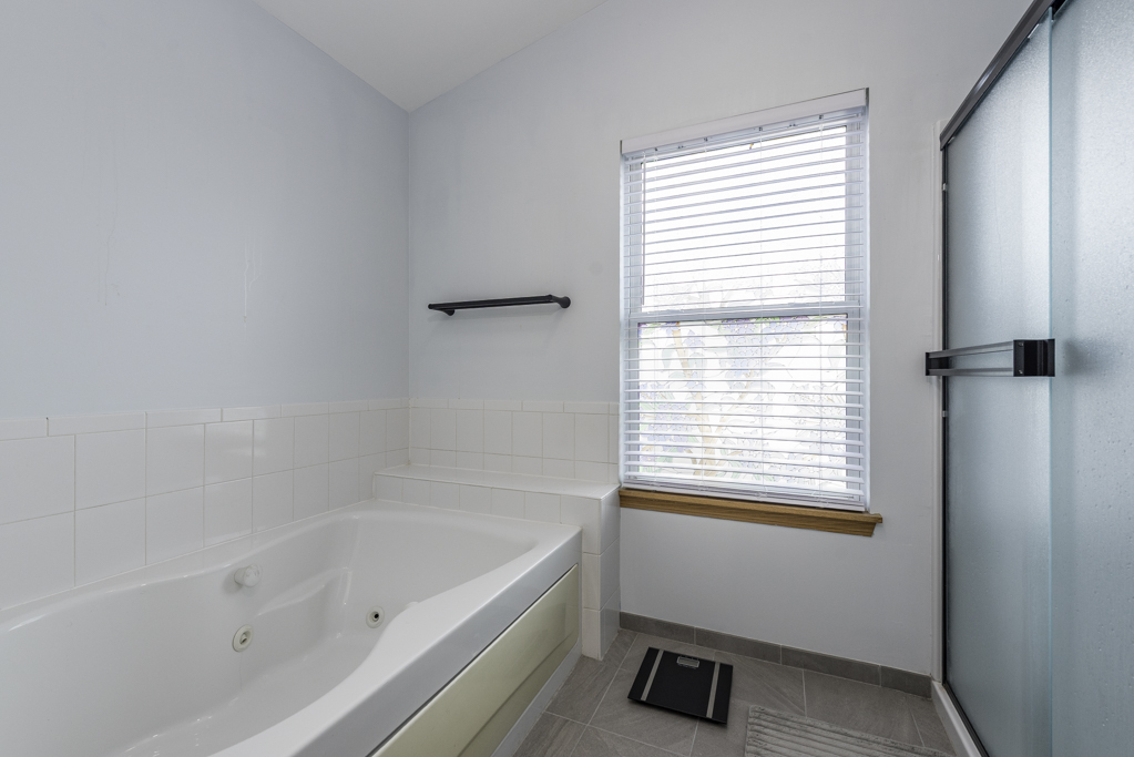 39689 LYNSEE Court, Beach Park, IL 60083