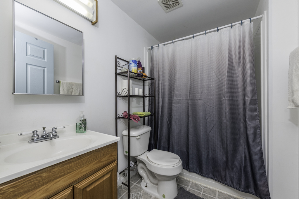 39689 LYNSEE Court, Beach Park, IL 60083