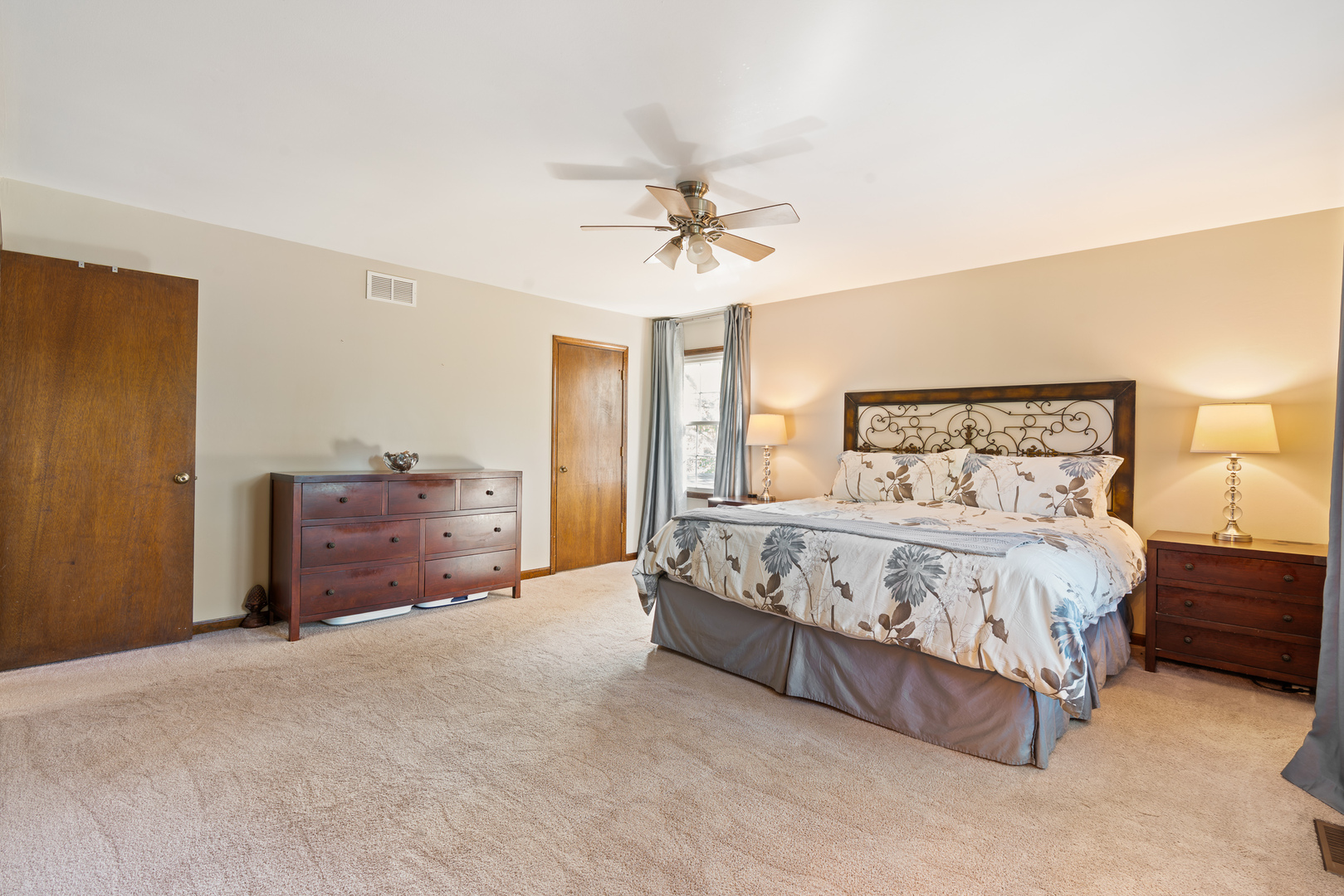 629 JOSHUA Court, Naperville, IL 60540