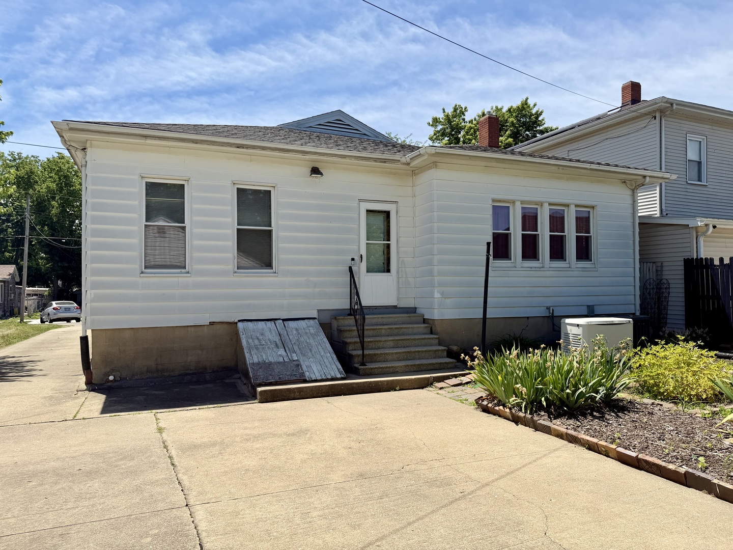 822 W Lafayette Street, Ottawa, IL 61350
