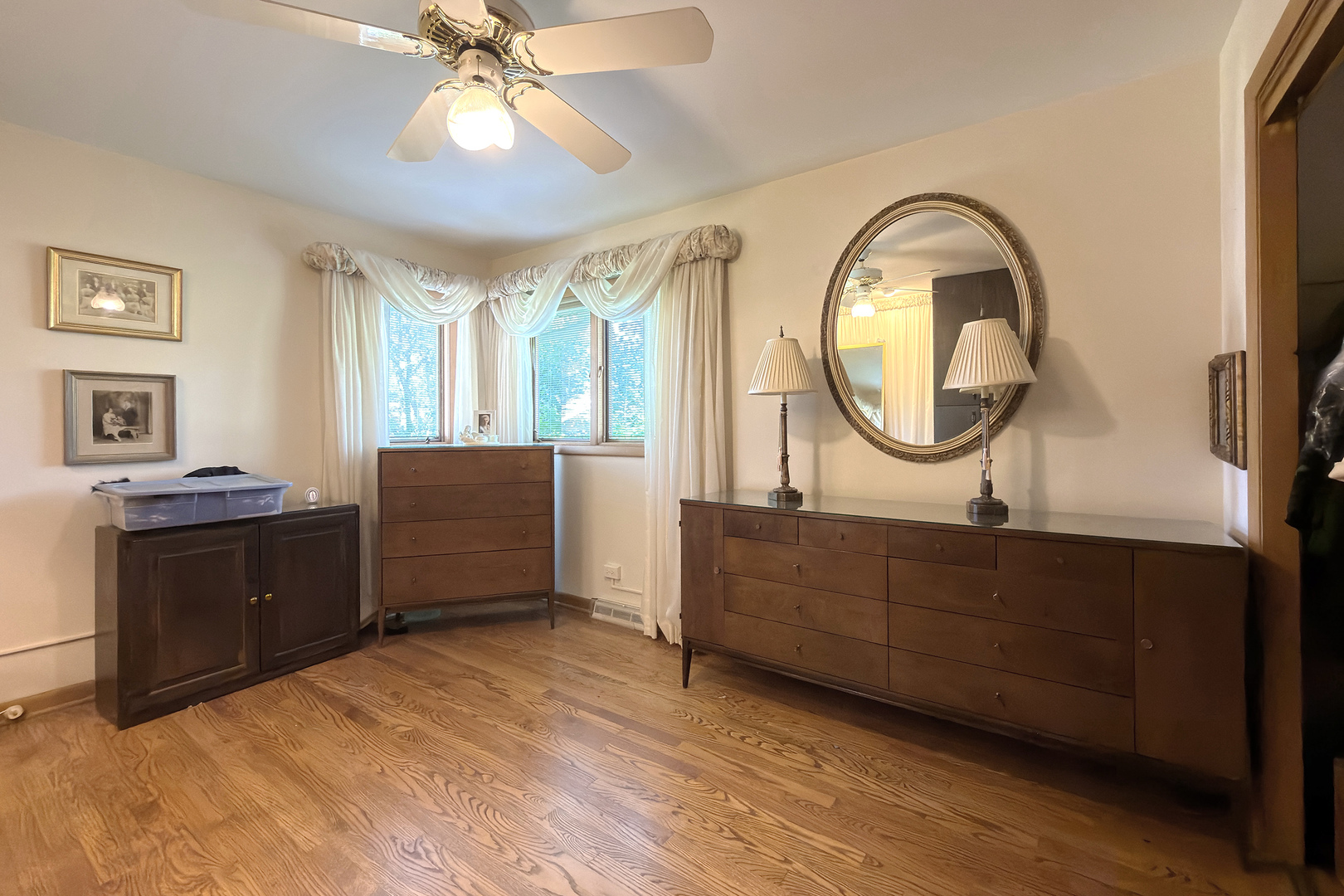 34841 N leonard Avenue, Ingleside, IL 60041