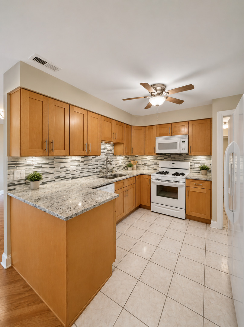 10640 S Brooklodge Lane #2B, Palos Hills, IL 60465
