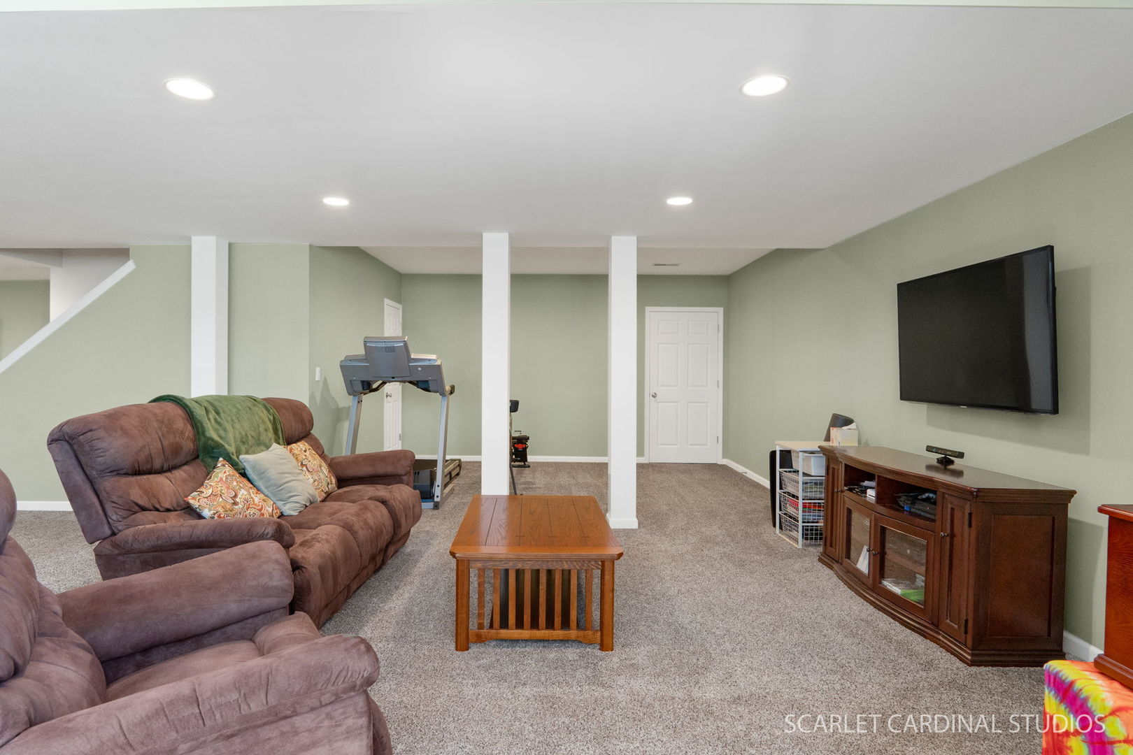 221 Willington Way, Oswego, IL 60543