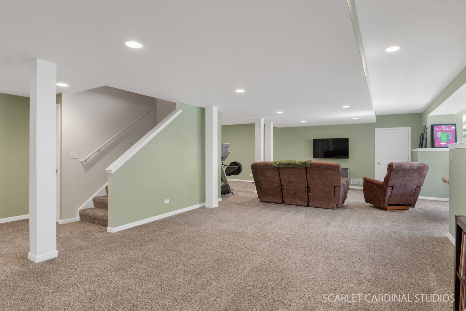 221 Willington Way, Oswego, IL 60543