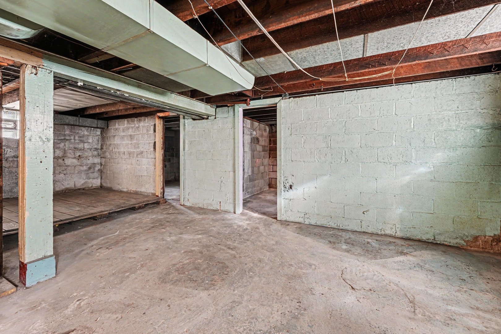 988 Wentworth Avenue, Calumet City, IL 60409