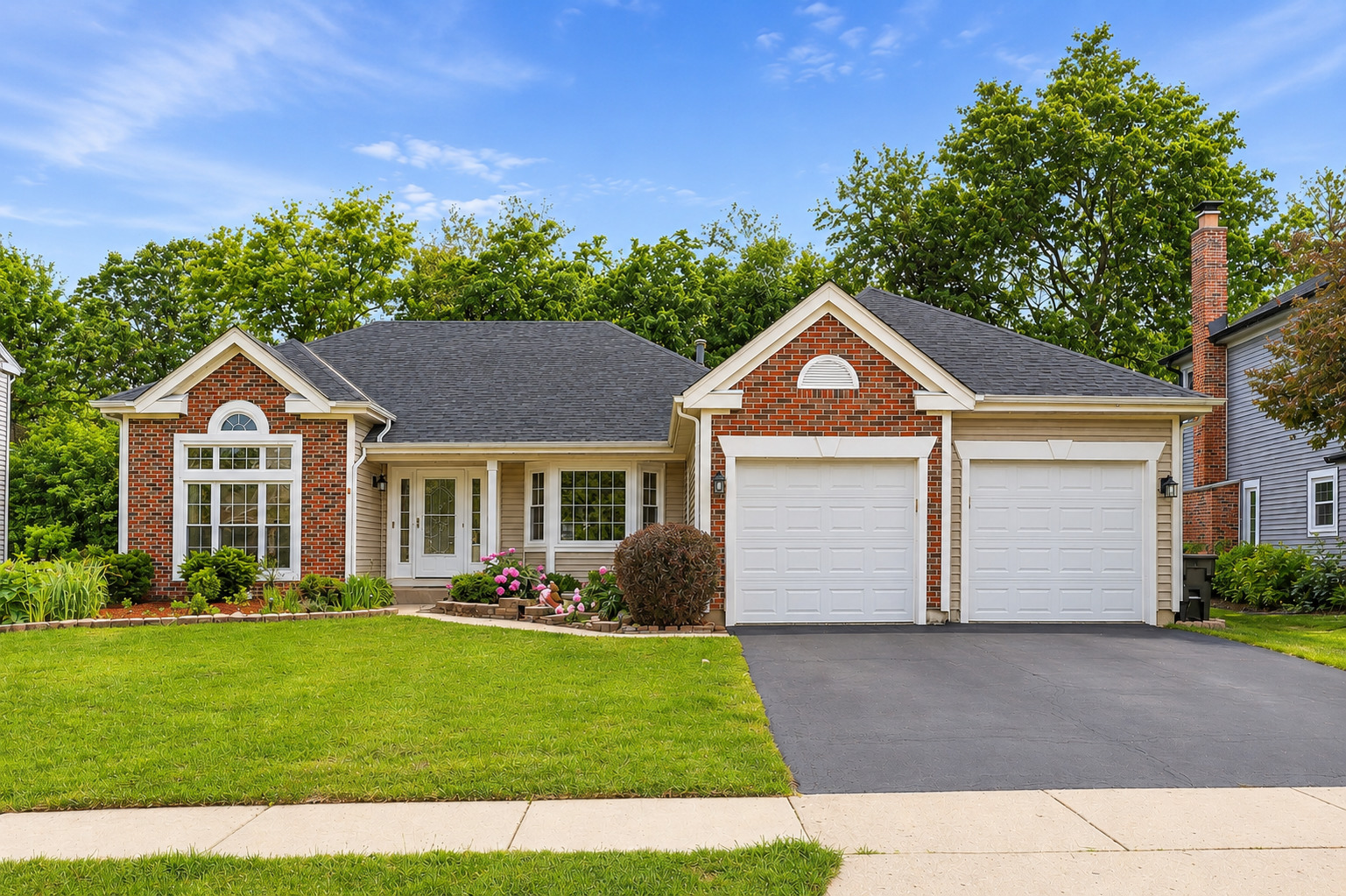 4310 Forest Glen Drive, Hoffman Estates, IL 60192