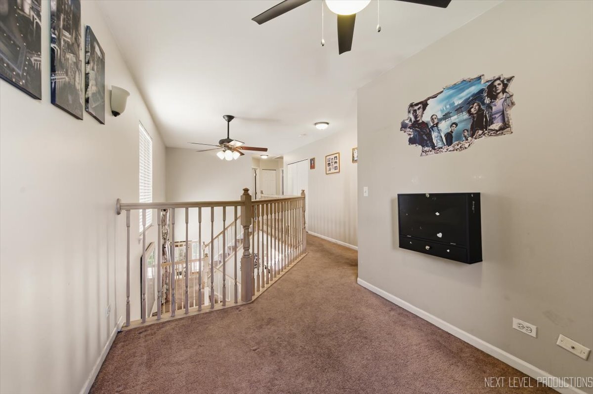 2810 Ledgestone Court, Naperville, IL 60564