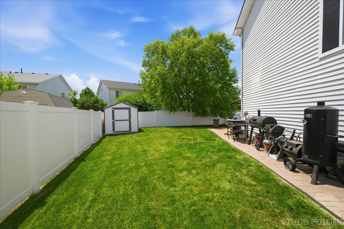 2810 Ledgestone Court, Naperville, IL 60564