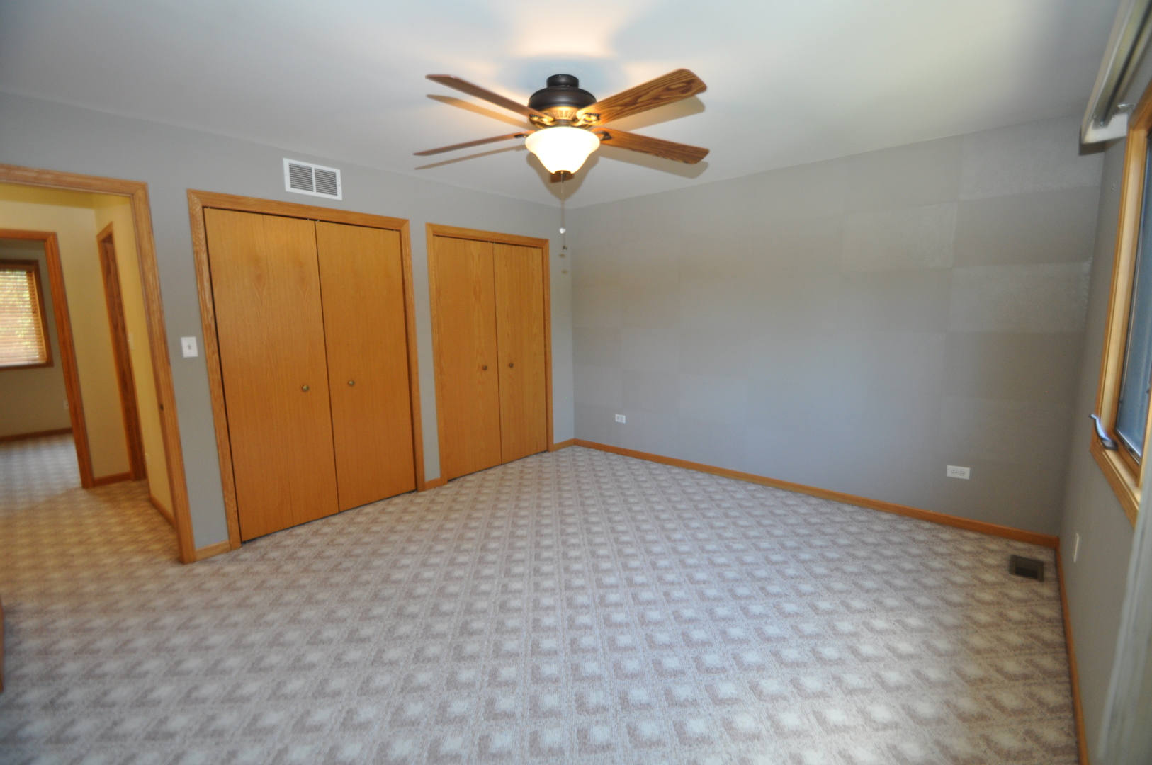8740 Ballycastle Lane, Tinley Park, IL 60487