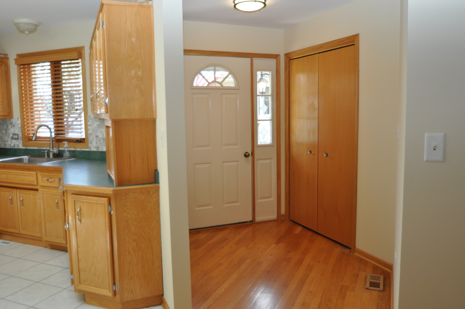 8740 Ballycastle Lane, Tinley Park, IL 60487