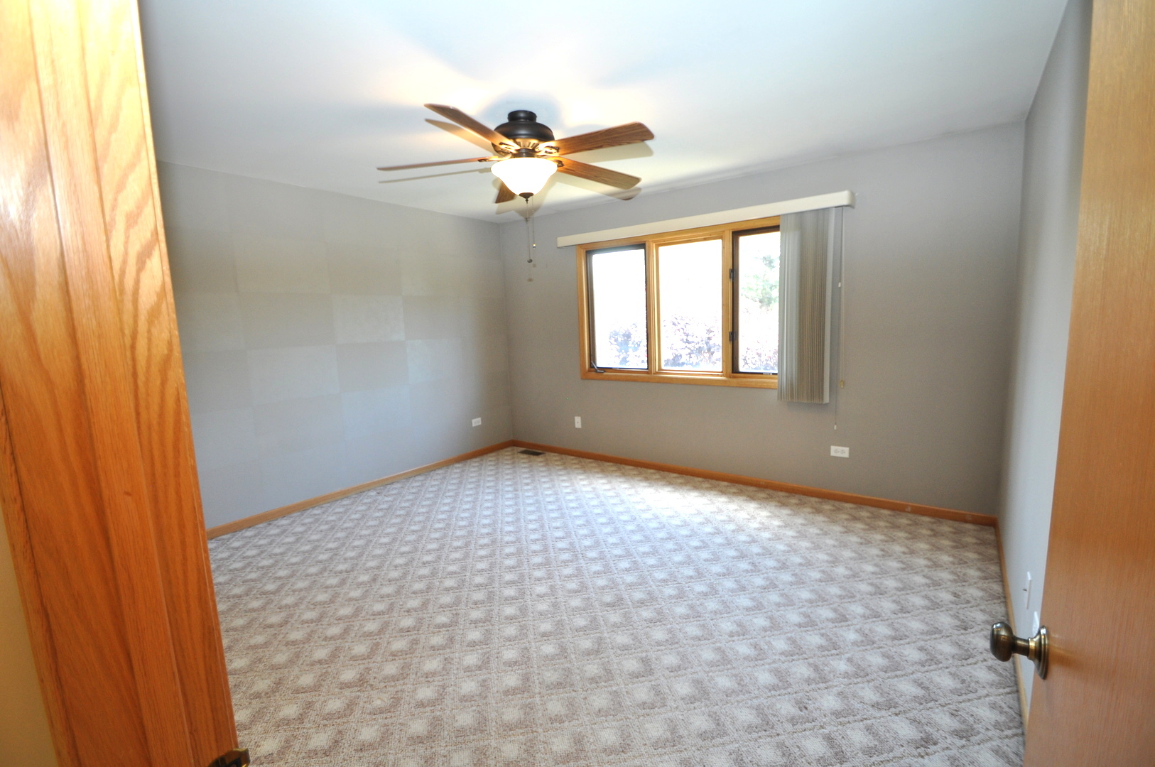8740 Ballycastle Lane, Tinley Park, IL 60487